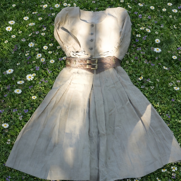 Vintage Beige Maxi Linen Dress with Leather Belt, Cottagecore, Dirndl Dress - Picture 8 of 8